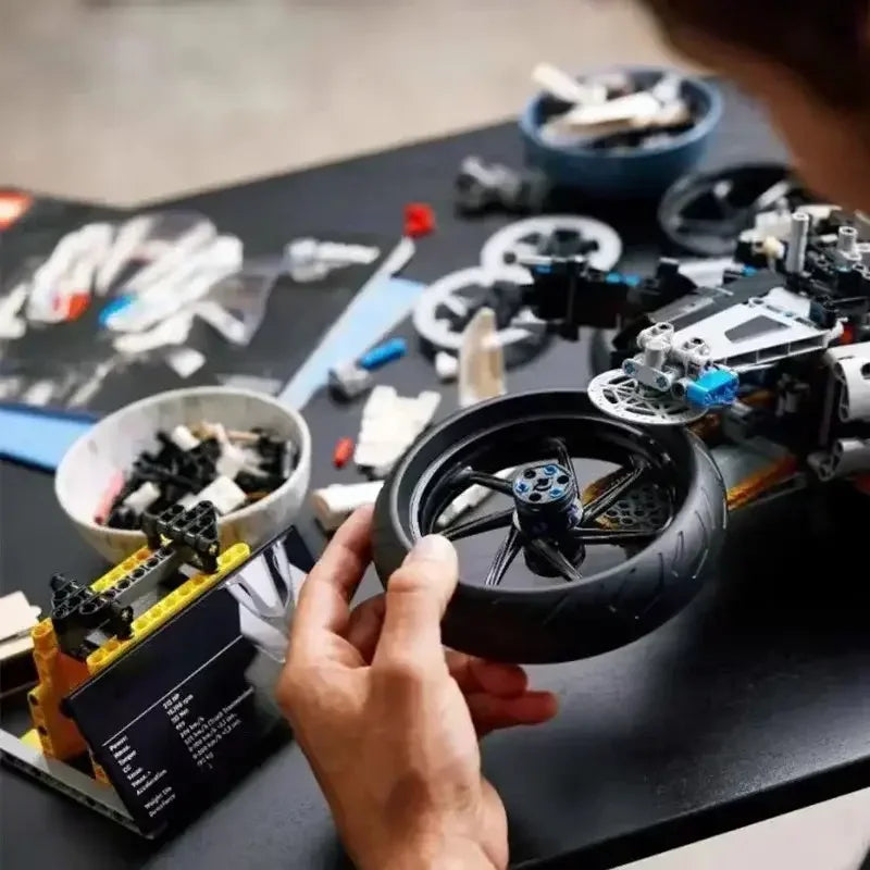 2025Motorcycle Building Bocks Simulation Motorcycle Model Decoration Assembly Model Difficult Toy Boy Educational Creature Gifts